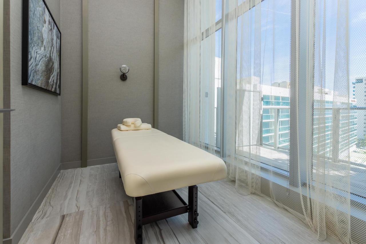 Espectacular Condo Esquina Beach House Hollywood Apartamento المظهر الخارجي الصورة